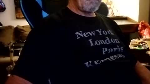 Snapshot of mitchnails69 chatting on October 14, 2025, 10:05 am BobbyMitchGa online show from October 14, 2025, 10:05 am