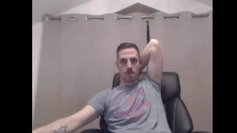 Snapshot of mitsch01 chatting on February 16, 2025, 8:11 pm Mitsch online show from February 16, 2025, 8:11 pm