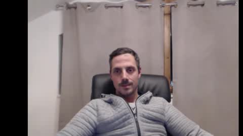 Snapshot of mitsch01 chatting on October 7, 2025, 6:16 pm Mitsch online show from October 7, 2025, 6:16 pm