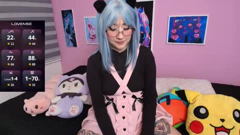  Miwa Violet  online show from September 19, 2025, 1:07 am