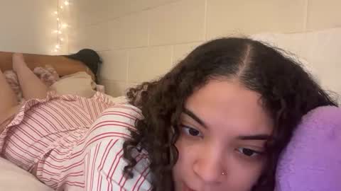 Snapshot of mixedmamas chatting on February 14, 2026, 8:00 am mixedmamas online show from February 14, 2026, 8:00 am