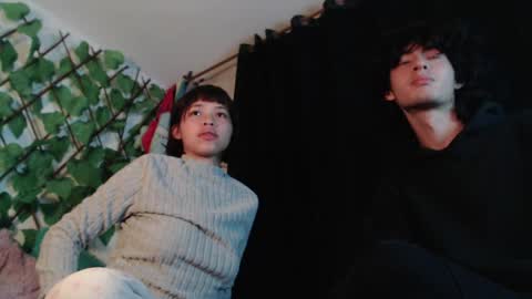 Naomi and Nekorii online show from April 30, 2026, 5:47 am