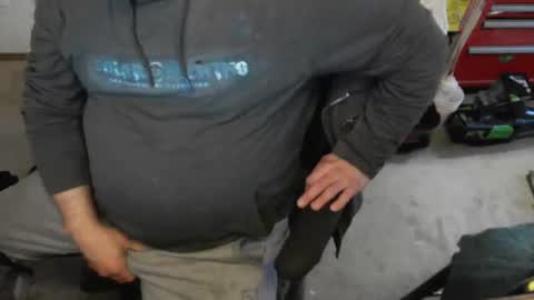 J online show from December 21, 2025, 10:11 am