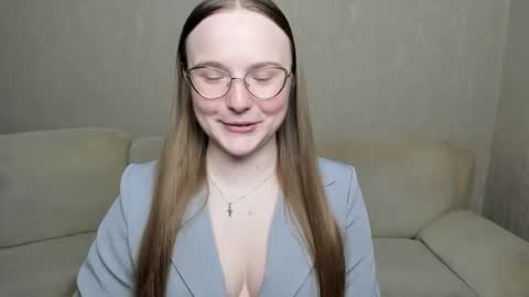 Miya online show from December 26, 2024, 4:47 pm