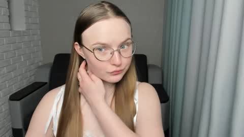 Miya online show from March 11, 2025, 6:30 pm