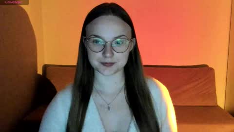 Miya online show from November 20, 2025, 5:23 pm