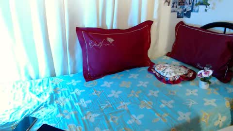 Snapshot of miyakabebe chatting on October 18, 2025, 8:15 am Miyakabebe online show from October 18, 2025, 8:15 am