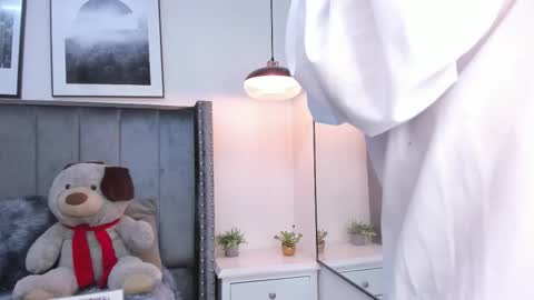 Snapshot of miyu_komori chatting on March 28, 2026, 8:30 pm miyu_komori online show from March 28, 2026, 8:30 pm