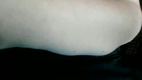 Snapshot of miztrezk chatting on November 22, 2025, 8:08 pm miztrezk online show from November 22, 2025, 8:08 pm