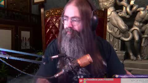 Snapshot of mjolnirinyou chatting on October 17, 2025, 8:28 am Lois online show from October 17, 2025, 8:28 am