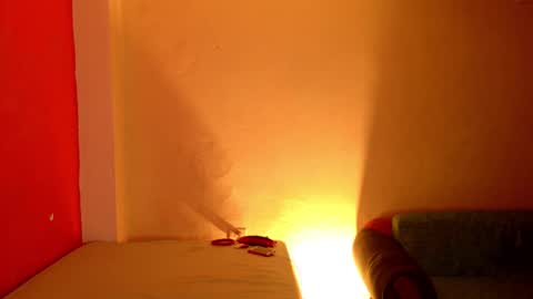 Snapshot of mli739709 chatting on December 18, 2024, 4:31 am MoonLipson online show from December 18, 2024, 4:31 am