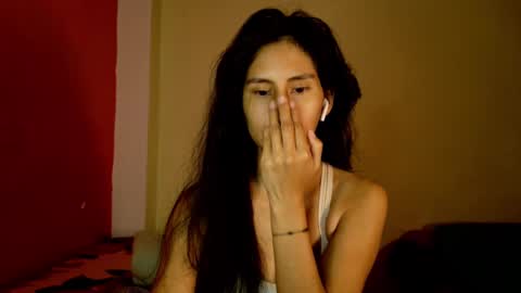 Snapshot of mli739709 chatting on February 19, 2025, 3:38 pm MoonLipson online show from February 19, 2025, 3:38 pm