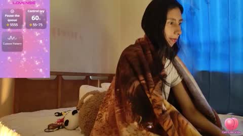 MoonLipson online show from February 3, 2026, 7:41 pm