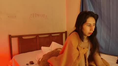 MoonLipson online show from April 14, 2026, 12:27 am