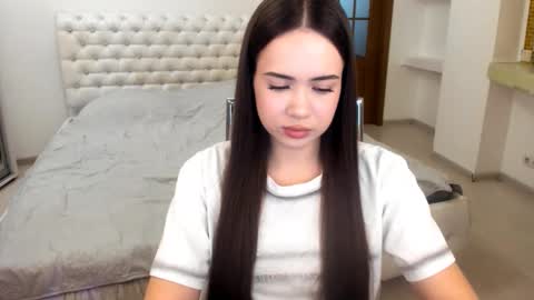 Snapshot of mmm_bananaa_ chatting on February 8, 2025, 4:36 pm Beata online show from February 8, 2025, 4:36 pm