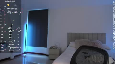 Snapshot of mmmayra_0x chatting on October 30, 2025, 9:37 pm MAYRA online show from October 30, 2025, 9:37 pm