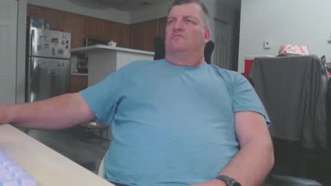 Snapshot of mmmthatsfunnn chatting on December 22, 2024, 4:06 am mmmthatsfunnn online show from December 22, 2024, 4:06 am
