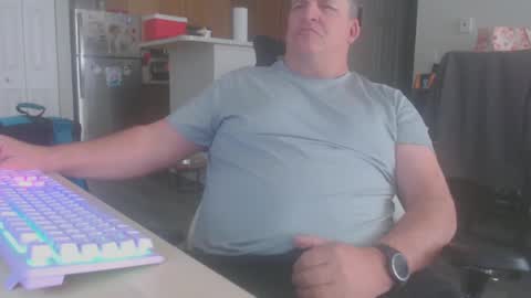 Snapshot of mmmthatsfunnn chatting on December 29, 2024, 6:05 pm mmmthatsfunnn online show from December 29, 2024, 6:05 pm