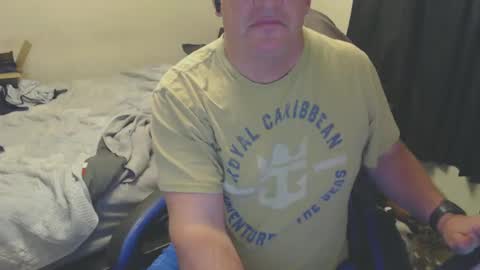 Snapshot of mmmthatsfunnn chatting on January 6, 2025, 1:20 am mmmthatsfunnn online show from January 6, 2025, 1:20 am