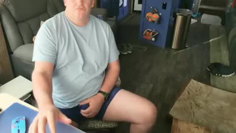 mmmthatsfunnn online show from January 18, 2026, 9:40 pm