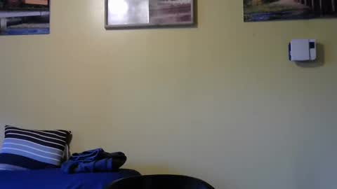 Snapshot of mmr45 chatting on January 22, 2025, 10:15 pm mmr45 online show from January 22, 2025, 10:15 pm