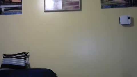 Snapshot of mmr45 chatting on February 18, 2025, 12:37 am mmr45 online show from February 18, 2025, 12:37 am