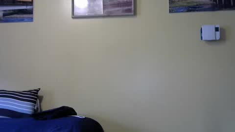 Snapshot of mmr45 chatting on February 24, 2025, 9:31 pm mmr45 online show from February 24, 2025, 9:31 pm