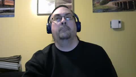 Snapshot of mmr45 chatting on March 3, 2025, 4:47 am mmr45 online show from March 3, 2025, 4:47 am