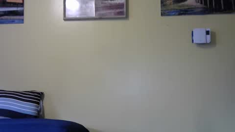 Snapshot of mmr45 chatting on March 4, 2025, 11:32 pm mmr45 online show from March 4, 2025, 11:32 pm