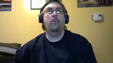 Snapshot of mmr45 chatting on March 5, 2025, 4:45 am mmr45 online show from March 5, 2025, 4:45 am