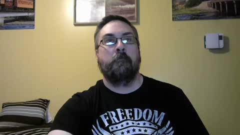 Snapshot of mmr45 chatting on October 1, 2025, 4:40 am mmr45 online show from October 1, 2025, 4:40 am