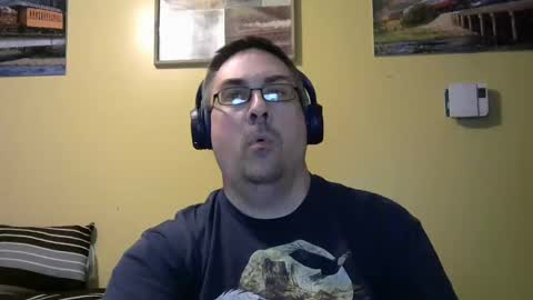 Snapshot of mmr45 chatting on October 8, 2025, 4:10 am mmr45 online show from October 8, 2025, 4:10 am