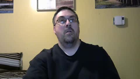 Snapshot of mmr45 chatting on October 18, 2025, 4:37 am mmr45 online show from October 18, 2025, 4:37 am