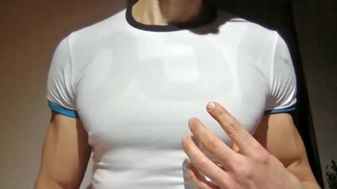 mmuscularman online show from November 15, 2025, 8:44 am