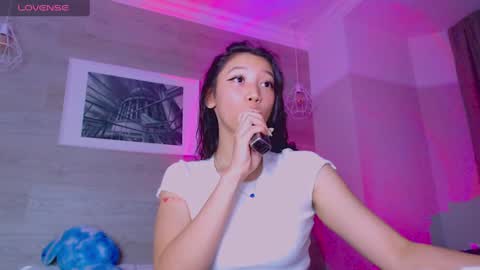 Snapshot of moana_blu chatting on December 3, 2024, 2:25 am moana online show from December 3, 2024, 2:25 am