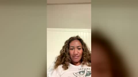 Snapshot of moana_mack chatting on July 20, 2026, 3:32 am moana_mack online show from July 20, 2026, 3:32 am