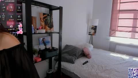 Snapshot of moanshade chatting on September 14, 2025, 7:40 am CandyStacy online show from September 14, 2025, 7:40 am