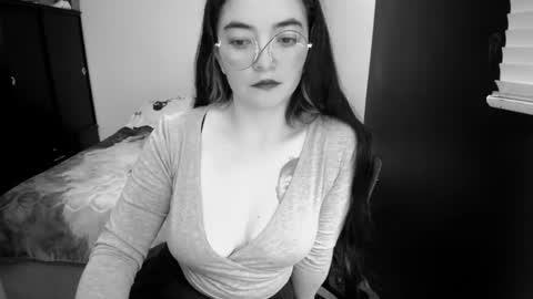 Snapshot of mocca_117 chatting on February 17, 2026, 2:02 pm Sam online show from February 17, 2026, 2:02 pm