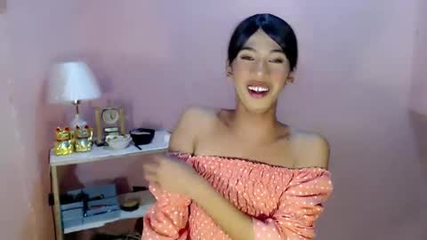 Snapshot of mocha_locca chatting on January 1, 2025, 4:29 pm Mocha Locca online show from January 1, 2025, 4:29 pm