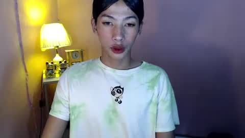 Snapshot of mocha_locca chatting on January 16, 2025, 11:16 pm Mocha Locca online show from January 16, 2025, 11:16 pm