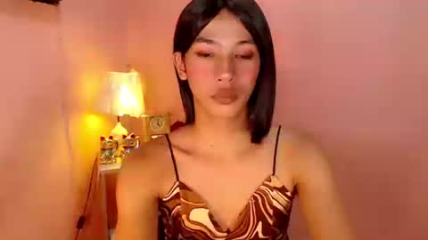 Snapshot of mocha_locca chatting on February 14, 2025, 12:57 pm Mocha Locca online show from February 14, 2025, 12:57 pm