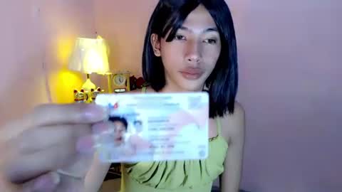 Snapshot of mocha_locca chatting on February 17, 2025, 2:42 am Mocha Locca online show from February 17, 2025, 2:42 am