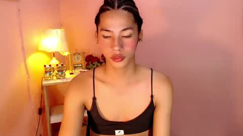 Snapshot of mocha_locca chatting on February 27, 2025, 2:43 pm Mocha Locca online show from February 27, 2025, 2:43 pm
