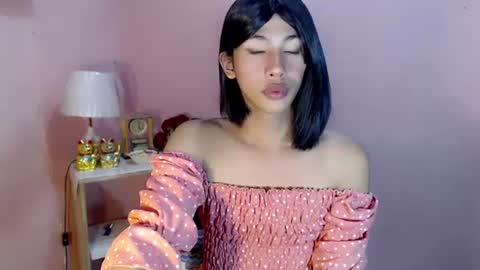Snapshot of mocha_locca chatting on March 4, 2025, 12:44 pm Mocha Locca online show from March 4, 2025, 12:44 pm