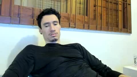 Snapshot of moderdelier chatting on December 11, 2024, 2:30 am DigBreed online show from December 11, 2024, 2:30 am