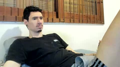 Snapshot of moderdelier chatting on December 30, 2024, 11:15 am DigBreed online show from December 30, 2024, 11:15 am