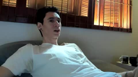 Snapshot of moderdelier chatting on January 8, 2025, 7:24 pm DigBreed online show from January 8, 2025, 7:24 pm