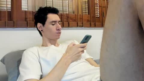 Snapshot of moderdelier chatting on January 9, 2025, 6:57 pm DigBreed online show from January 9, 2025, 6:57 pm