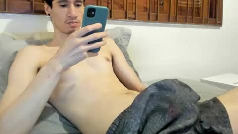 Snapshot of moderdelier chatting on January 25, 2025, 8:00 pm DigBreed online show from January 25, 2025, 8:00 pm