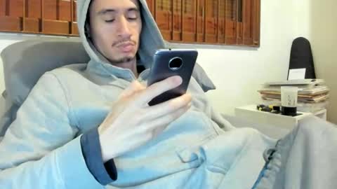 Snapshot of moderdelier chatting on September 24, 2025, 10:18 am DigBreed online show from September 24, 2025, 10:18 am